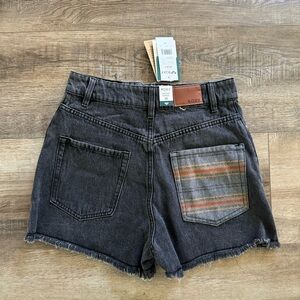 NWT Roxy High Rise Straight Black Jeans Shorts With Pattered Pocket Size 25